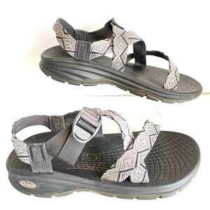 Chaco Z/Volv sport sandals, aztec geo pattern strap Mens size 11.